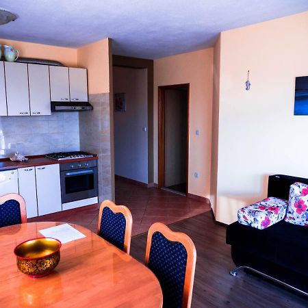 Apartment Sunshine, Sunrise, Sunset Kaštela المظهر الخارجي الصورة