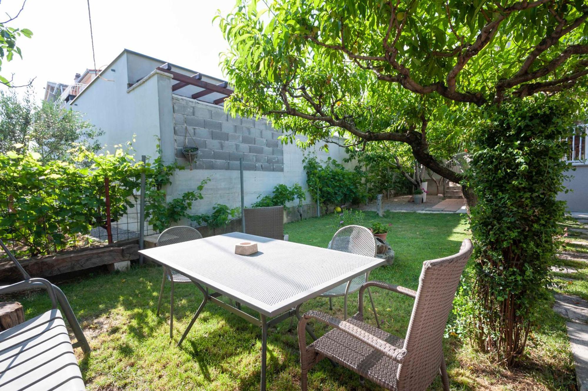 Apartment Sunshine, Sunrise, Sunset Kaštela المظهر الخارجي الصورة