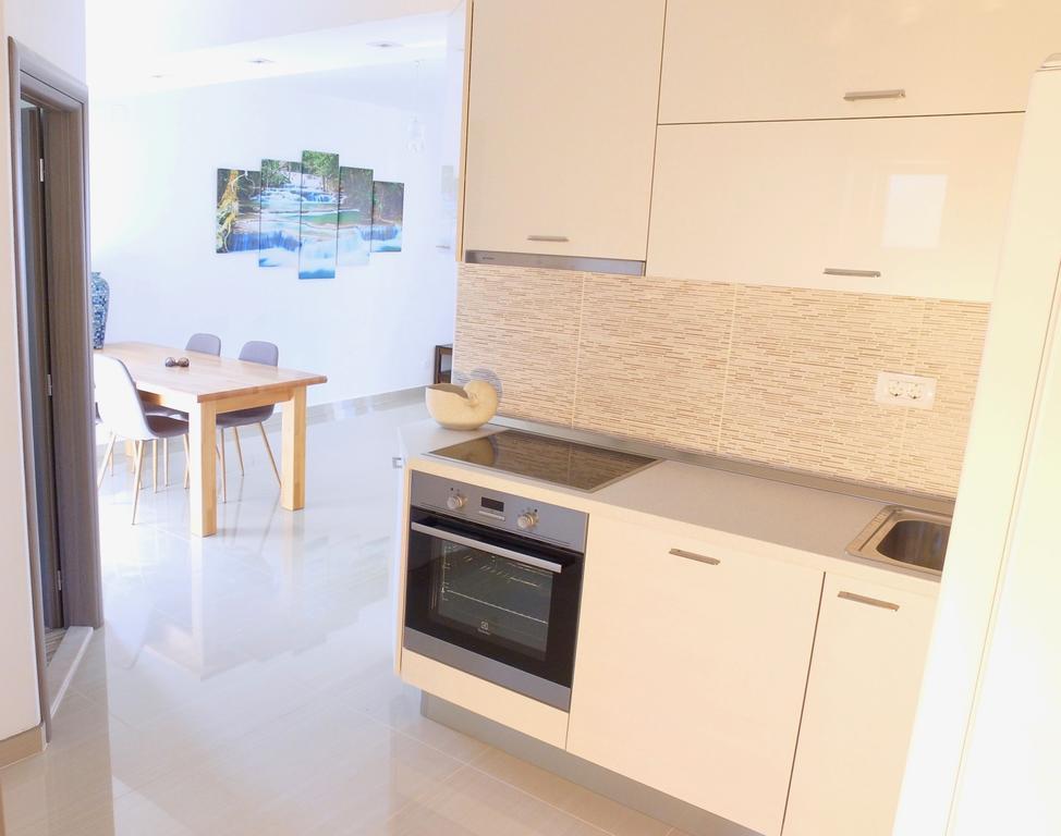 Apartment Sunshine, Sunrise, Sunset Kaštela المظهر الخارجي الصورة