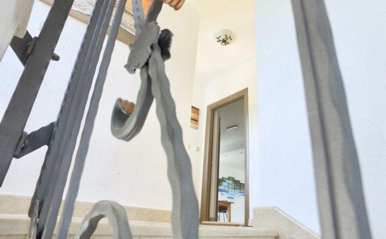 Apartment Sunshine, Sunrise, Sunset Kaštela المظهر الخارجي الصورة